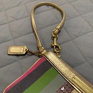 Coach poppy wristlet
